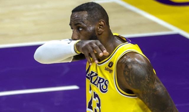 加拿大28预测-四天三战湖人严重透支 附加赛主场保卫战号角吹响