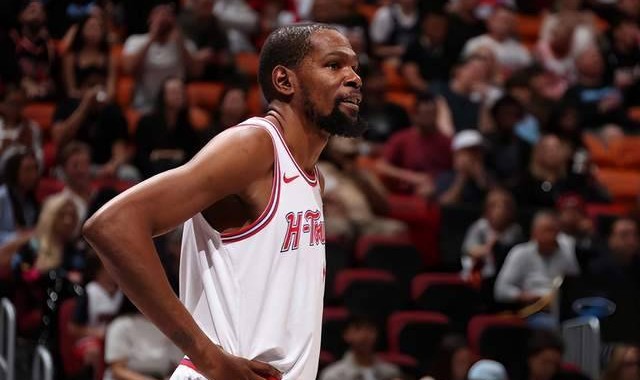 FT28-轰14+4+5！我破解了联防，但伊森和谢泼德没投进，乌度卡赛后甩锅|火箭|凯文·杜兰特|热火|圣安东尼奥马刺队|艾米-乌度卡_新浪体育_新浪新闻